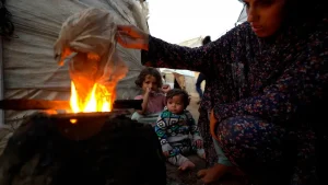 Las condiciones de vida de los habitantes de Gaza y su impacto en la salud de los niños, niñas y bebés.