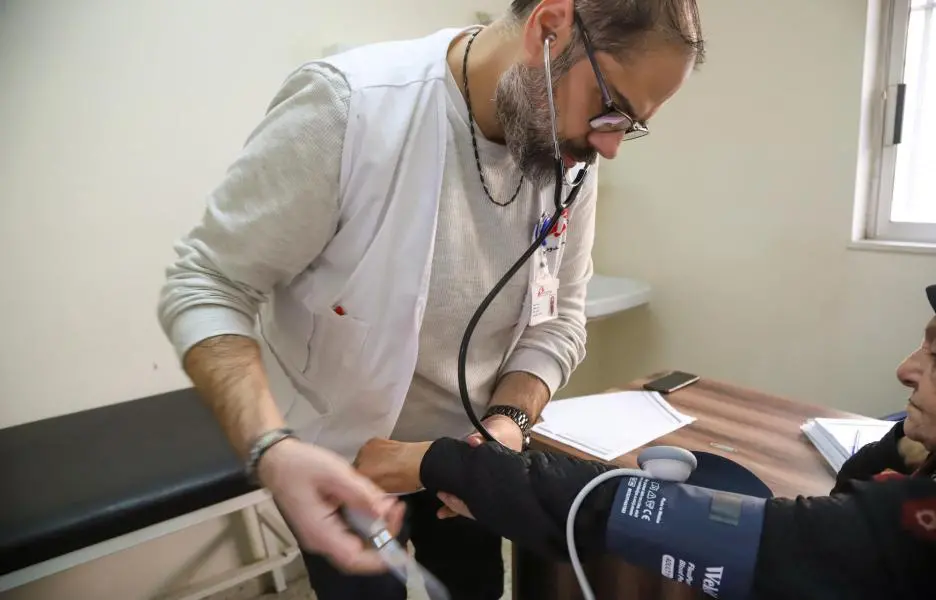 Equipo médico móvil de MSF en Nabatiyeh, en el sur de Líbano.