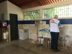 Sucre: Malaria treatment at Putucual health centre