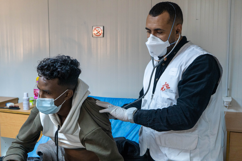 Consulta a paciente con tuberculosis en Libia 2022