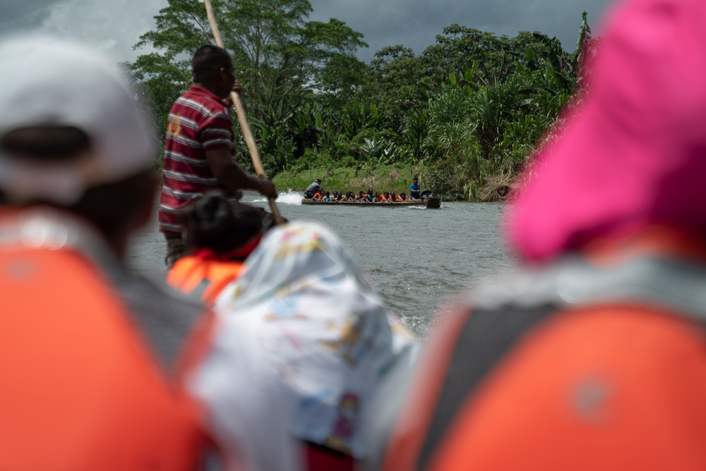 Los equipos de MSF se encuentran con barcos de migrantes en el río Darién. Panamá, junio de 2021. © MSF/SARA DE LA RUBIA