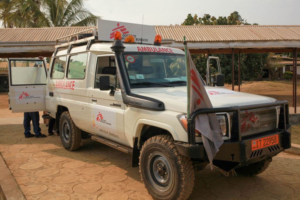 Camerún ambulancia MSF