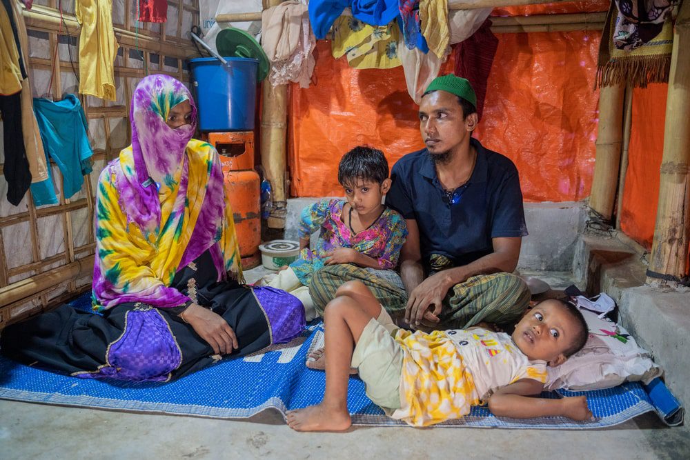 Nabi Ullah, Nasima Khatun y su familia