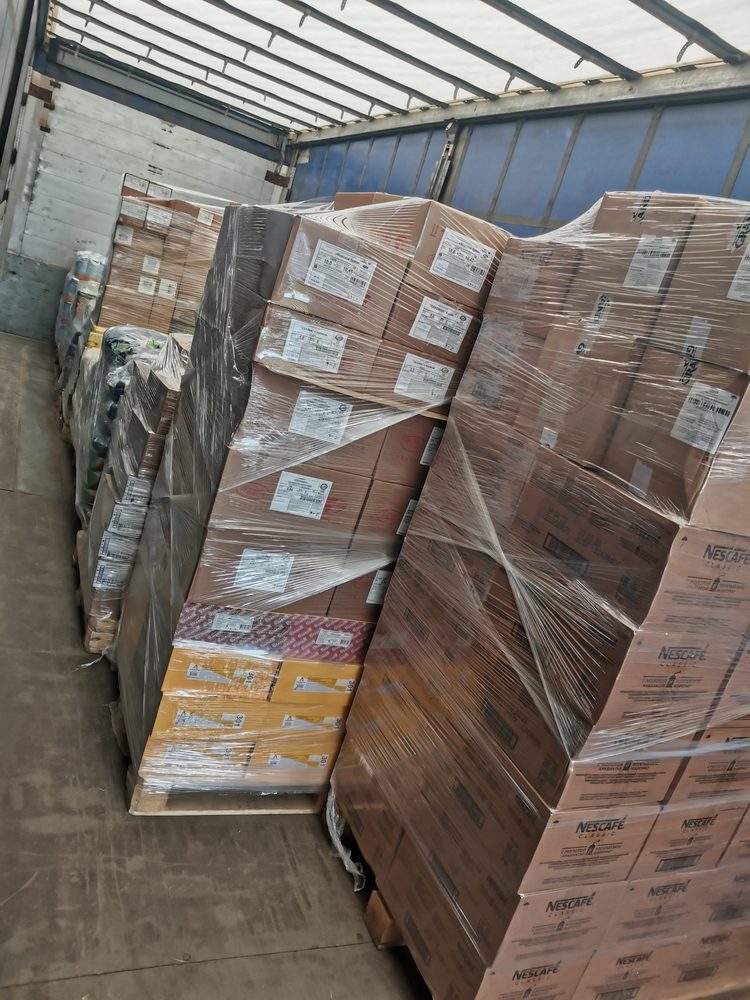 Alimentos y artículos no alimentarios que MSF proporciona a las organizaciones que apoyan a las personas desplazadas en Voronezh, al sur de Rusia,