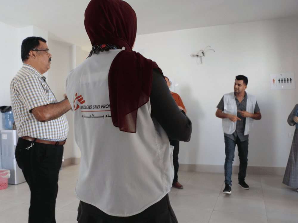 Psicólogos de MSF en una sesion de "Cuidar a quienes cuidan" un proyecto en Gaza.