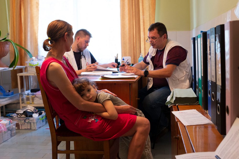 MSF brinda atención médica a la poblacion desplazada por la guerra en Ucrania
