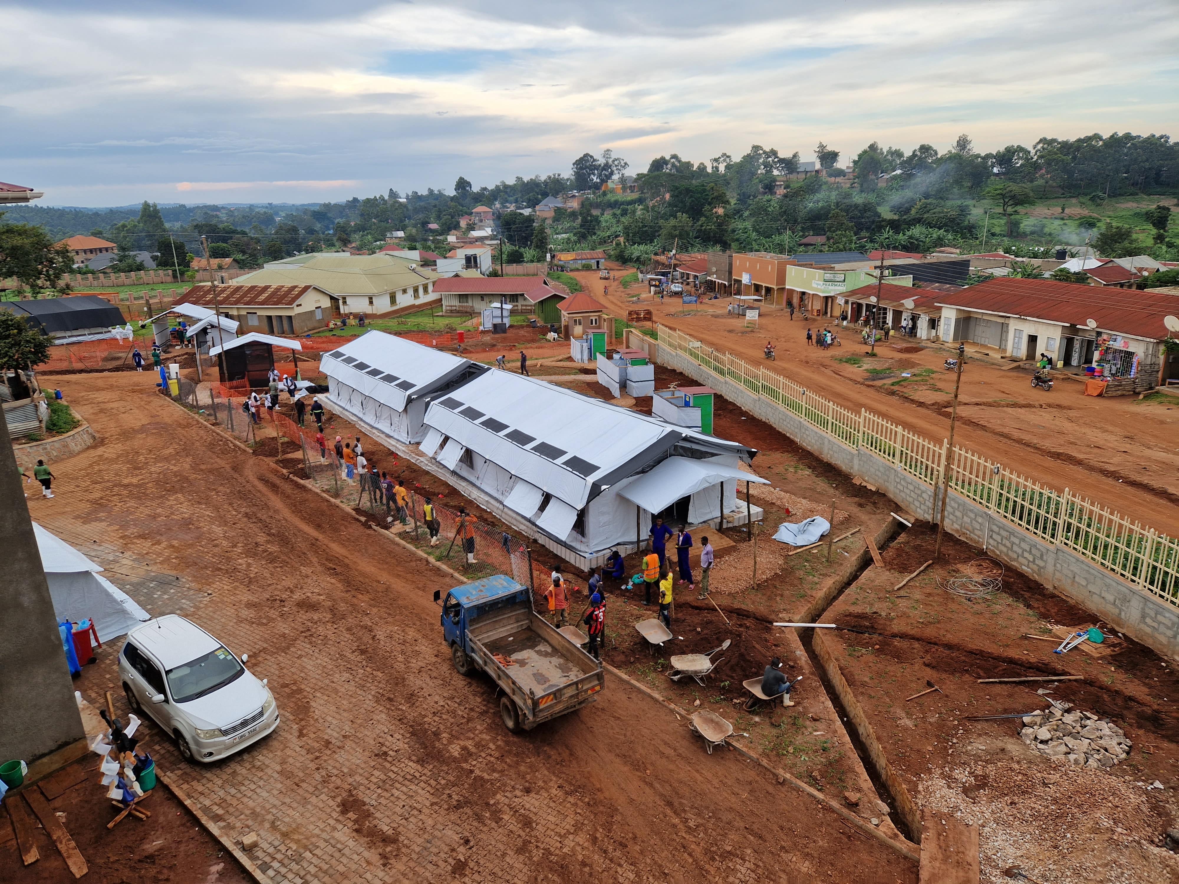 Médicos Sin Fronteras instaló un centro de tratamiento de Ébola en Uganda