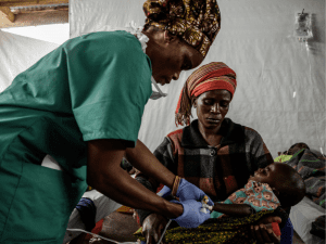 MSF brinda atención a pacientes de cólera en Munigi