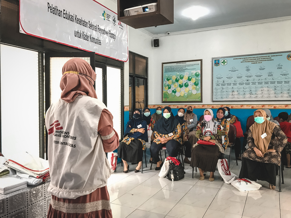 MSF entrega su proyecto de salud para adolescentes a las autoridades locales de Indonesia