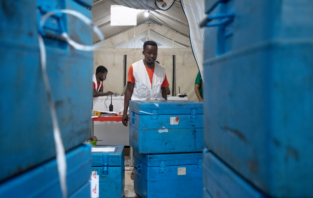 MSF cuenta con 5 equipos de emergencia para responder a los diversos brotes de sarampión en RDC
