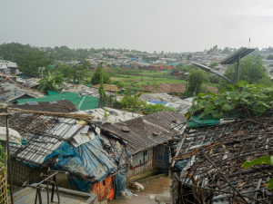 MSF brinda asistencia médica en los campos para personas refugiadas del distrito de Cox's Bazar, en Bangladesh, desde 1992