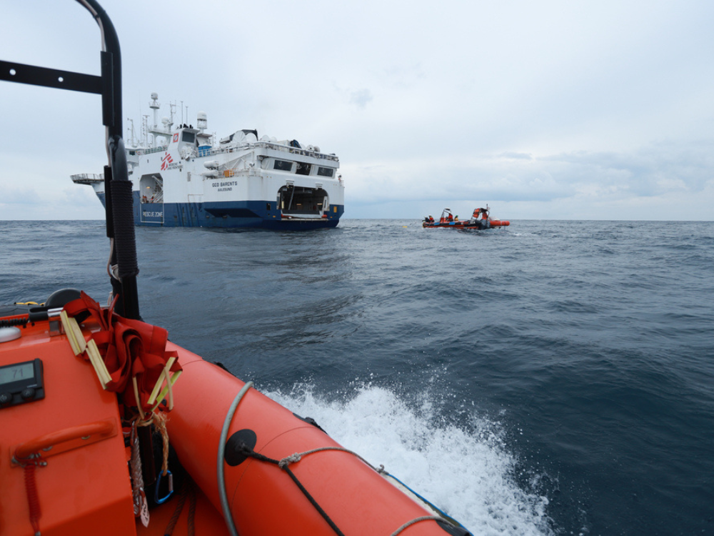 Rescate del equipo de MSf en el mar Mediterráneo a bordo del Geo Barents