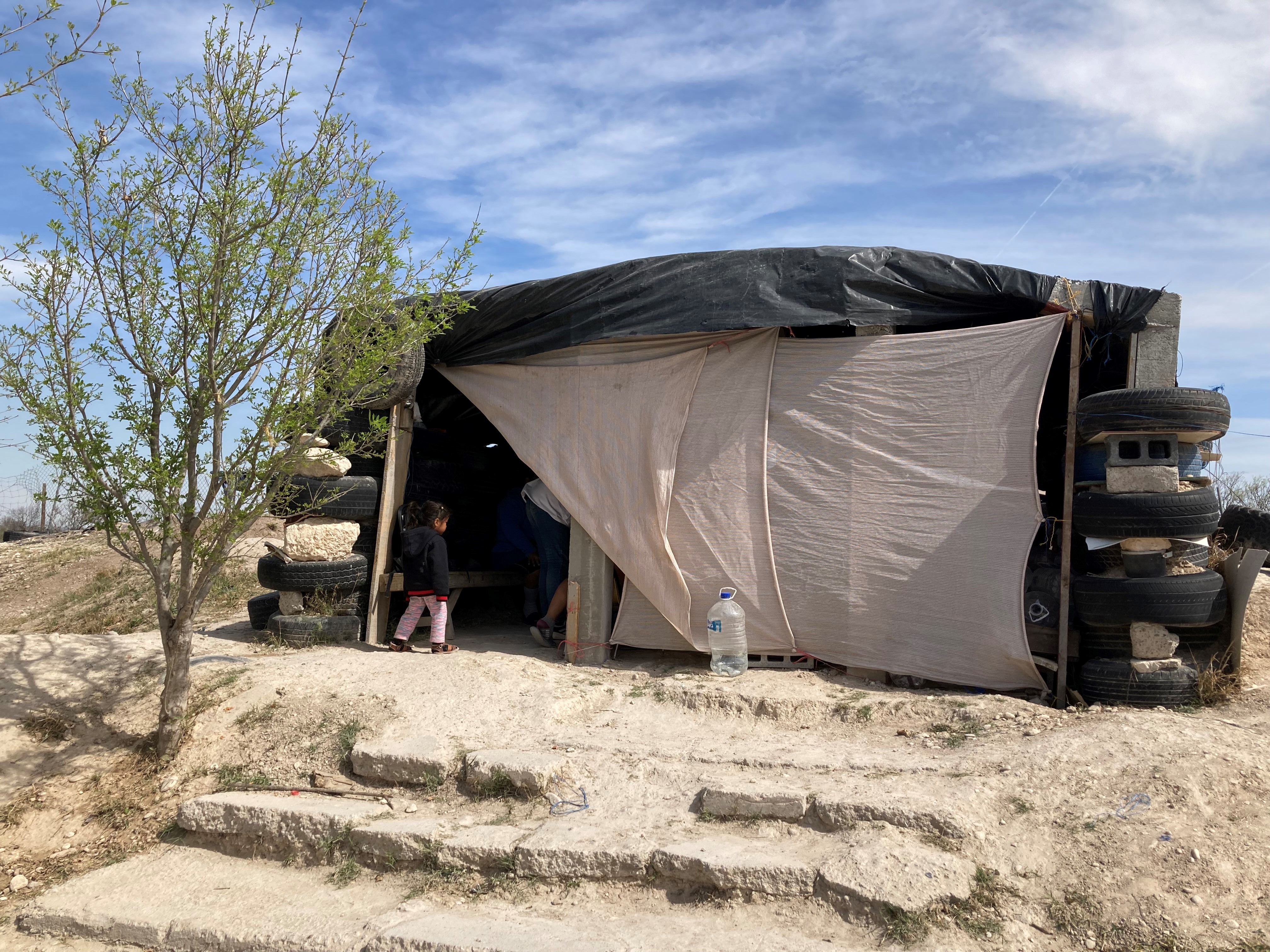 Tiendas de campaña de personas migrantes en Piedras Negras, México