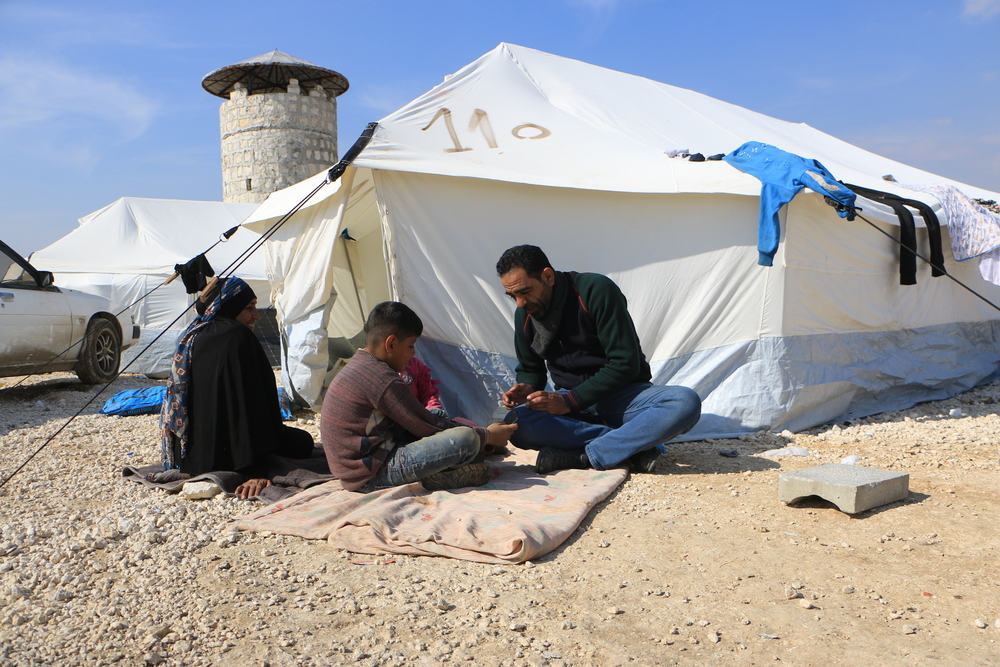 MSF brinda asistencia sanitaria entre los escombros en Jindires