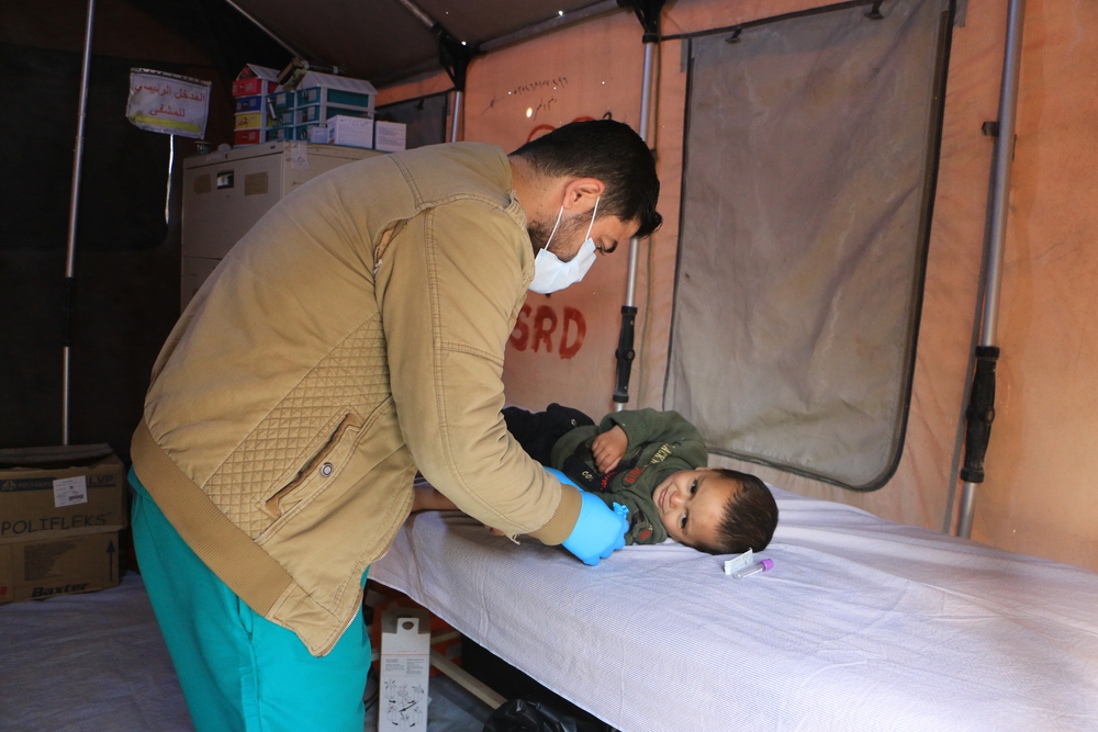 MSF brinda asistencia sanitaria entre los escombros en Jindires