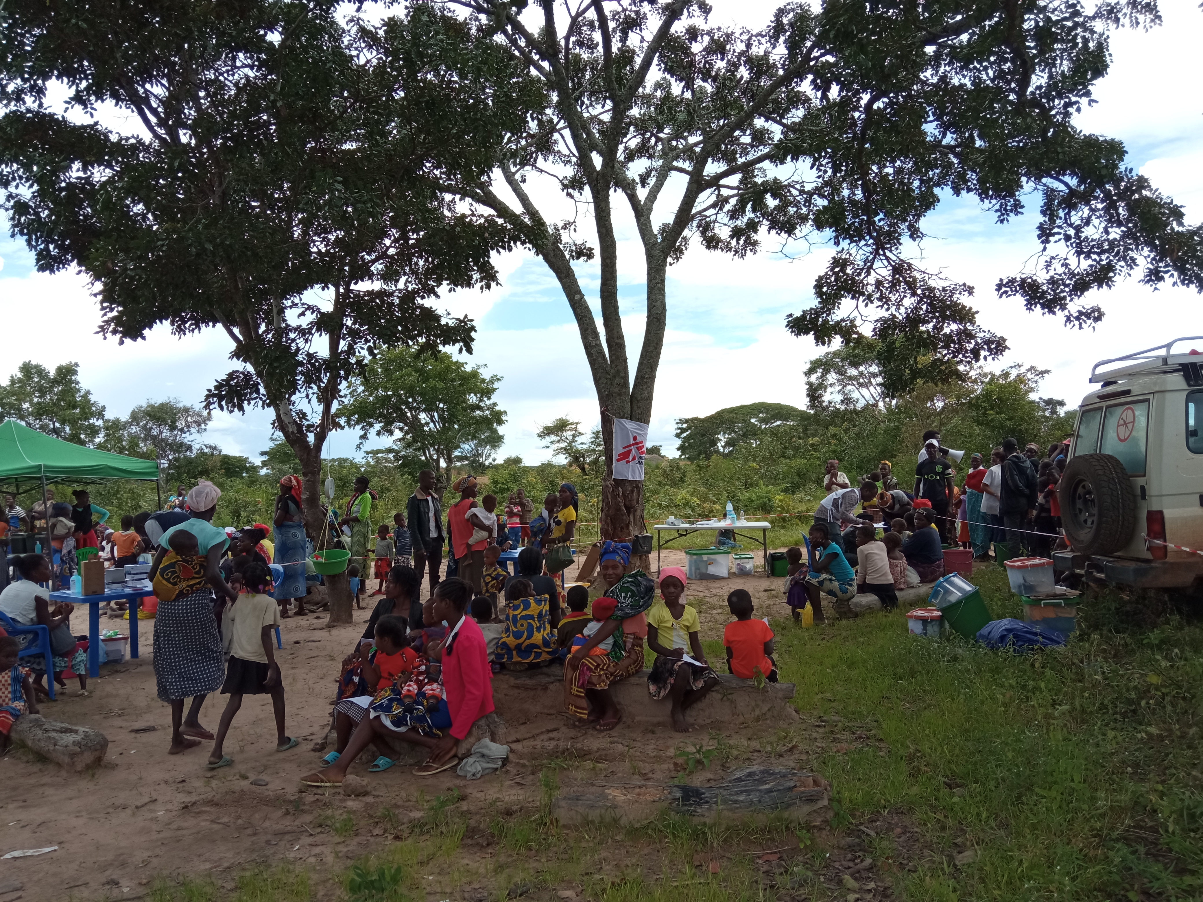 MSF llevó una clínica móvil a una área remota de Angola