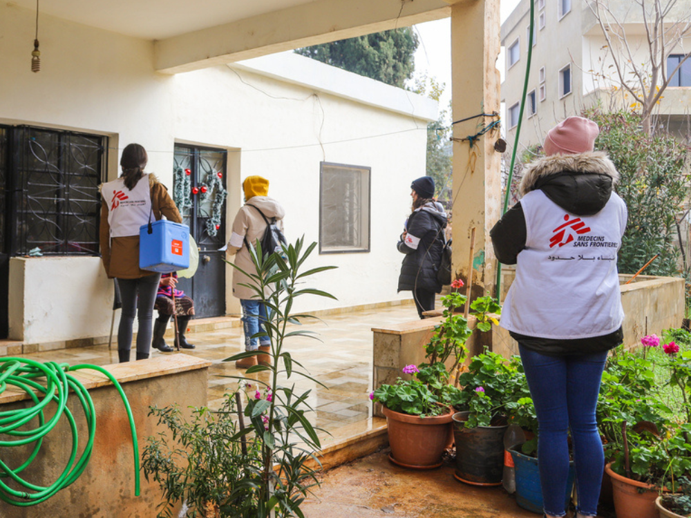 Equipo de Médicos Sin Fronteras en la campaña de vacunación oral contra el cólera en Deir Al-Ahmar, Líbano