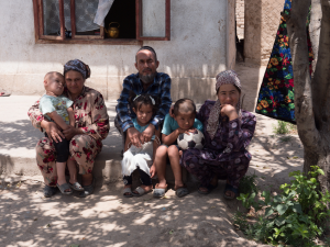 MSF mejora las opciones de tratamiento para las niñas y niños con tuberculosis resistente a los medicamentos en Tayikistán