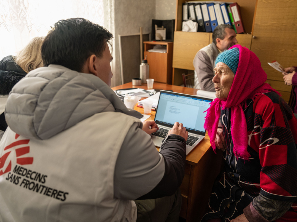 Un equipo de voluntarios locales ayuda a MSF a llegar a los pacientes en el sur de Ucrania
