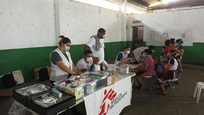Médicos Sin Fronteras brinda servicios médicos a las personas afectadas por la erupción del volcán de Fuego en Guatemala