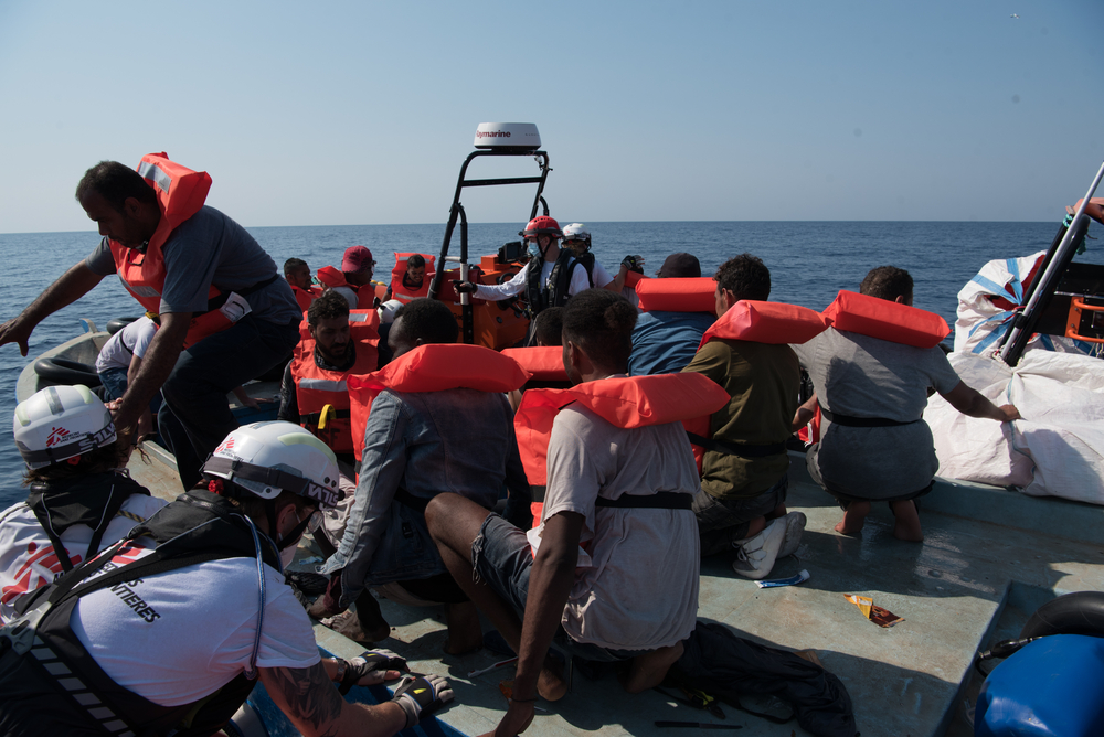Cinco ONG denunciamos ante la Comisión Europea la ley italiana que restringe las actividades de búsqueda y salvamento en el mar de los buques humanitarios