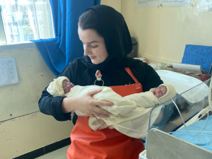 MSF brinda atención materno infantil en el Hospital Taiz Houban en Yemen