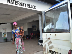 MSF ayuda con el acceso a la atención de salud materna en Sierra Leona