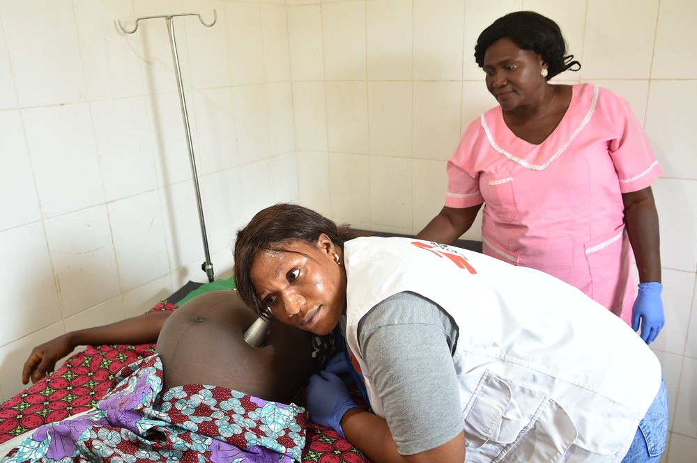 MSF ayuda con el acceso a la atención de salud materna en Sierra Leona