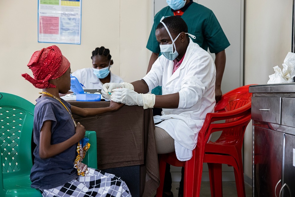 MSF brinda asistencia a las familias que regresan a Mocímboa da Praia y se enfrentaron a una destrucción total