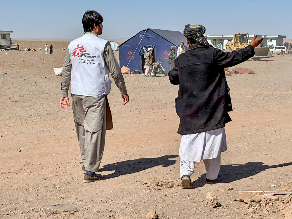 Tratamos a las personas afectadas por el terremoto en Afganistán