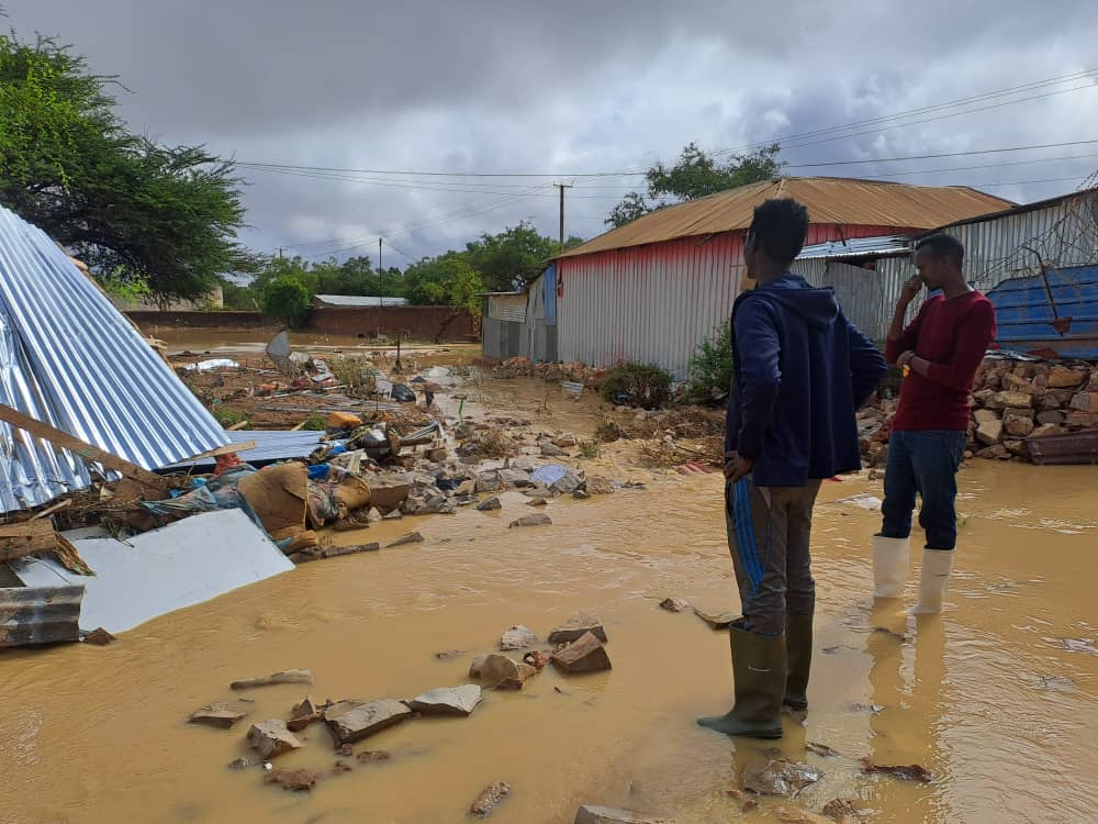 Las graves inundaciones en Baidoa detienen las actividades de MSF