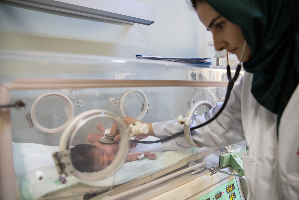 La labor de MSF en el hospital Mazar i Sharif busca cubrir lagunas críticas en la atención pediátrica y neonatal