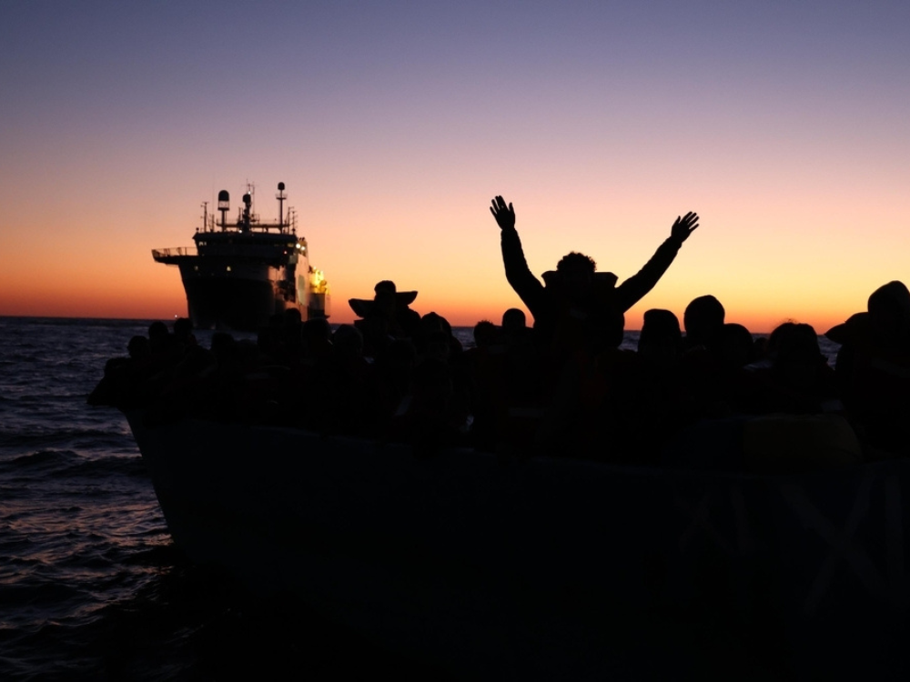 Equipos de MSF realizan un rescate en el Mediterráneo central