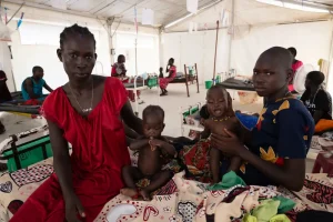 MSF atiende a pacientes con desnutrición, TB/VIH en en Leer, estado de Unity. Sudán del Sur