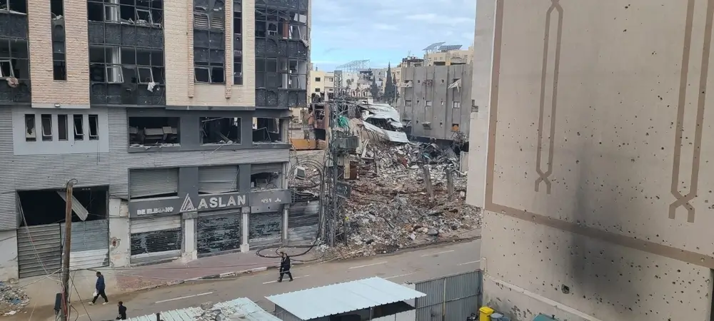 Vista de un edificio destruido en la ciudad de Gaza.