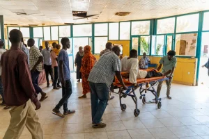 Más pacientes están llegando al Hospital de Bashair, ya que es el único hospital accesible en el sur de Jartum.