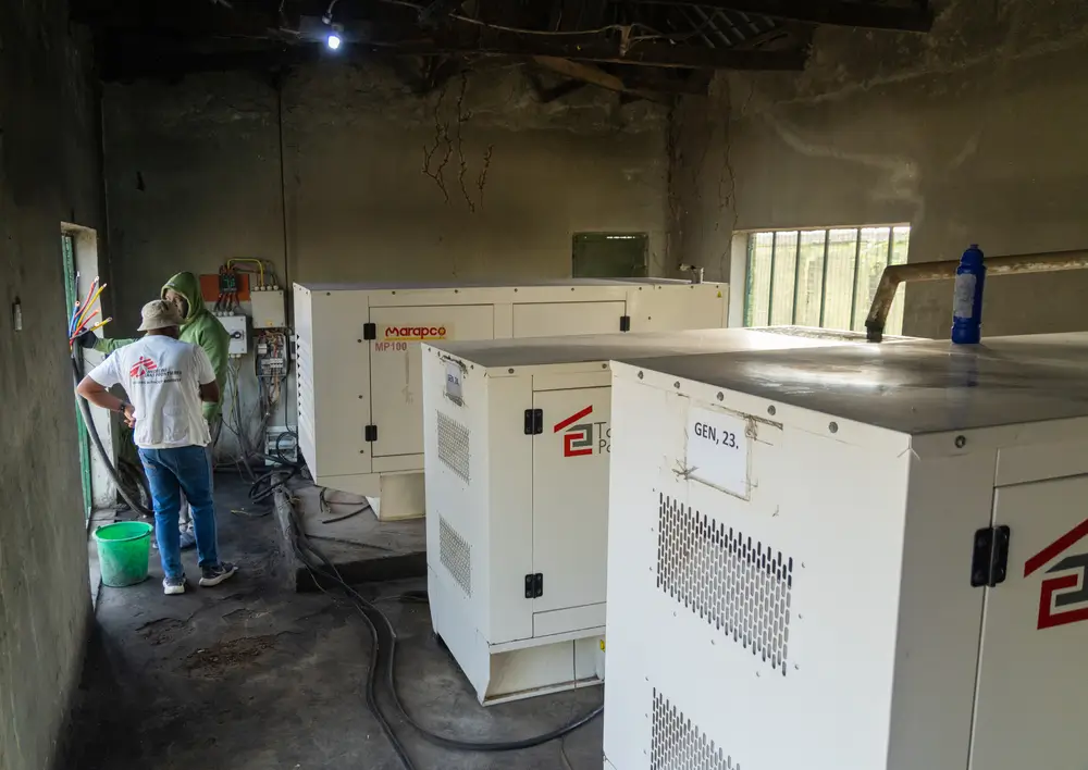 Con la instalación del sistema de energía solar en el Hospital General Zurmi el consumo de combustible y las emisiones de carbono se reducirán significativamente. 