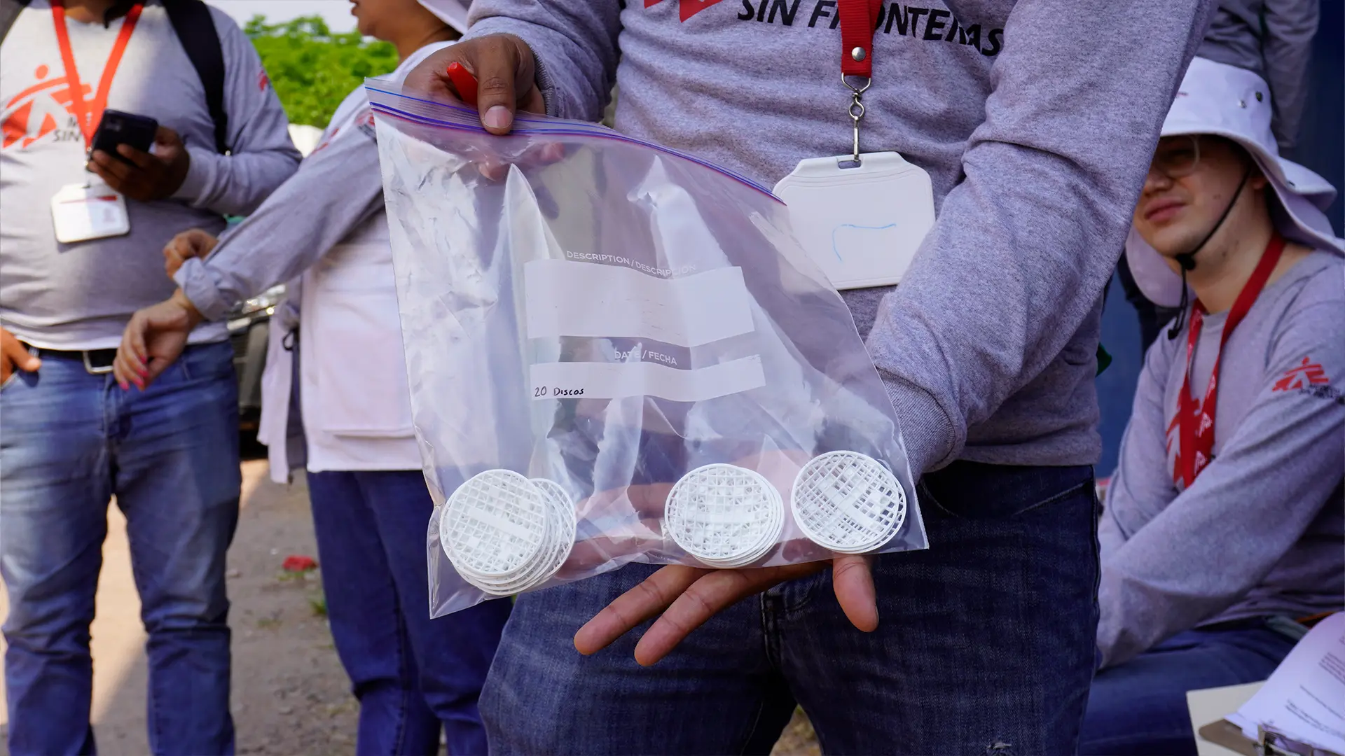 Los discos PPF fueron aplicados en diferentes contenedores de agua en más de 3,900 viviendas de la comunidad La Joya.