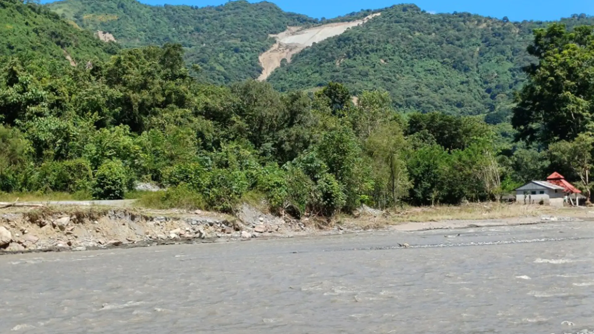 El desgajamiento del cerro de Acuautla fue tan pronunciado que se lograba ver a varios kilómetros de distancia.