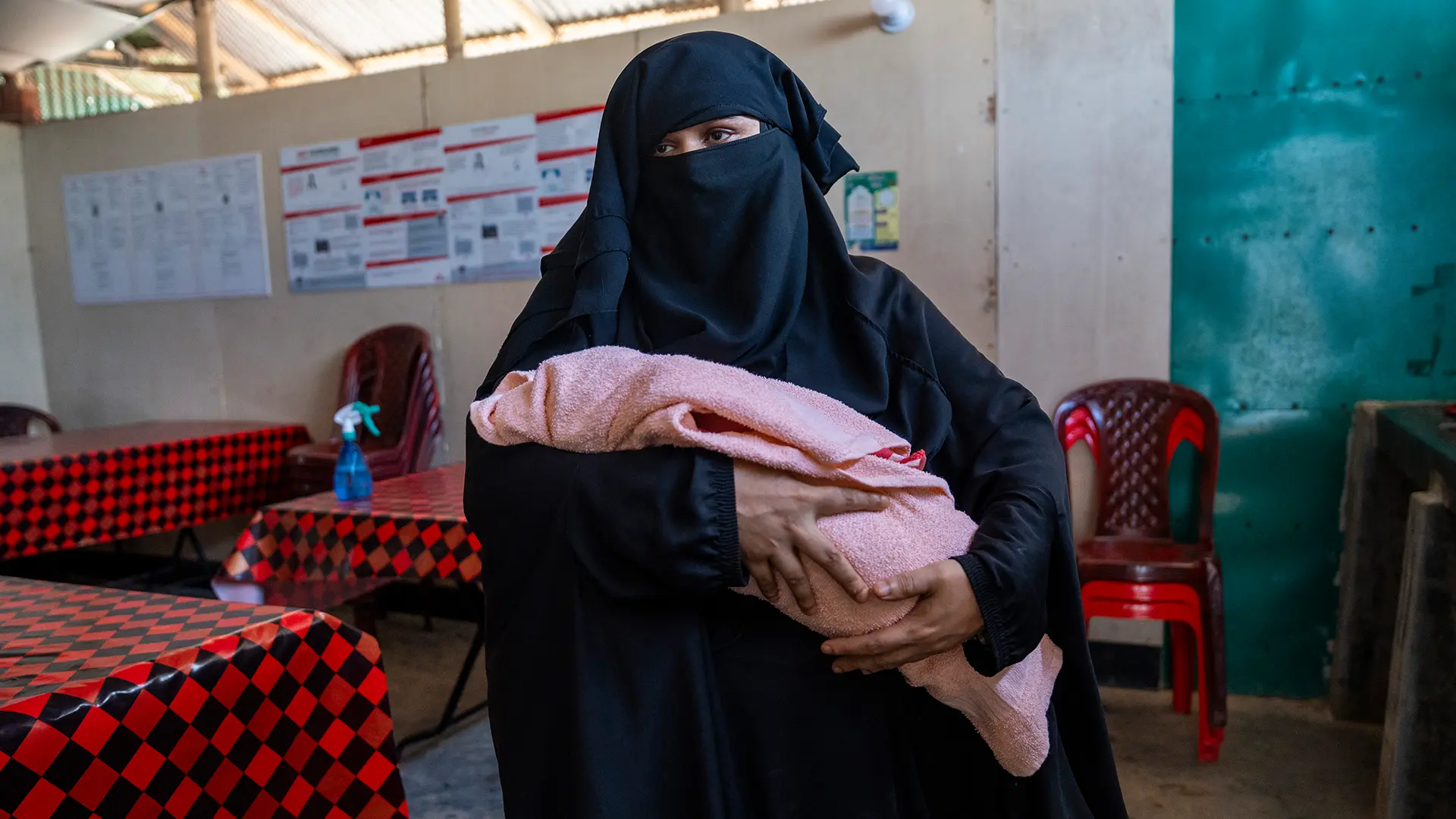 537 Hazera, de 38 años, huyó de Myanmar en 2017 y desde entonces vive en los campos de refugiados rohinyá de Cox's Bazar. 