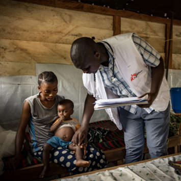 En el este de RDC, MSF trabaja en reducir la tasa de mortalidad entre los niños menores de cinco años