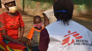 MSF y el Ministerio de Salud implementan un nuevo tratamiento para la tuberculosis en Sierra Leona