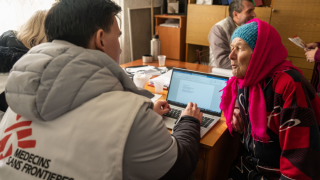 Un equipo de voluntarios locales ayuda a MSF a llegar a los pacientes en el sur de Ucrania