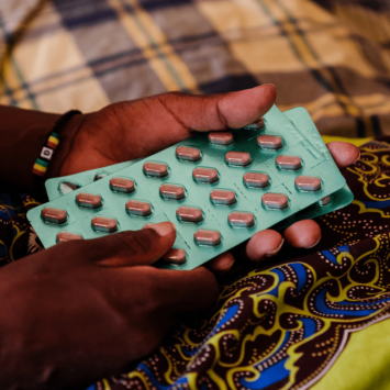 MSF: Colombia comienza a superar barreras para que miles de personas con VIH accedan a este medicamento de primera línea