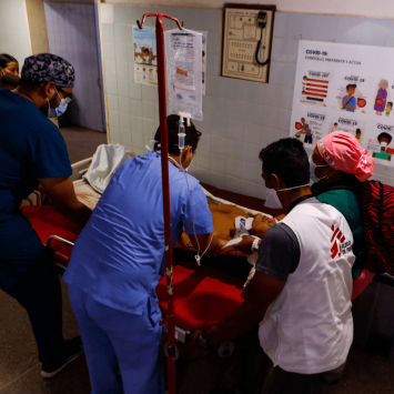 Los equipos de MSF y del Hospital José Gregorio Hernández de Tumeremo