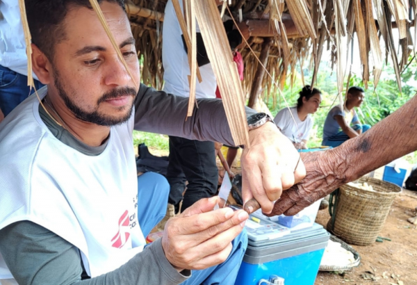 MSF responde al aumento de casos de malaria, territorio yanomami