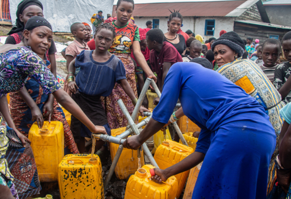 MSF instaló camiones cisterna en diferentes lugares alrededor del Lago Verde, RDC