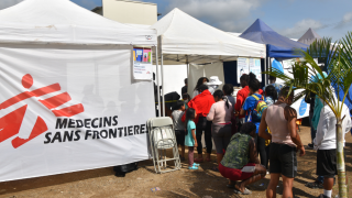 Médicos Sin Fronteras brinda atención médica a migrantes transcontinentales que llegan a Honduras