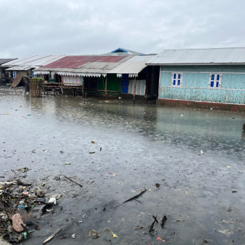 Esfuerzos de ayuda gravemente obstaculizados por nuevas restricciones en Myanmar