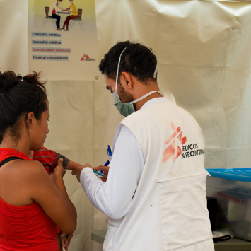 Médicos Sin Fronteras atiende a personas migrantes en Honduras